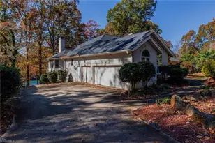 316 Lake Point Ln, Belews Creek, NC 27009 - Photo 45