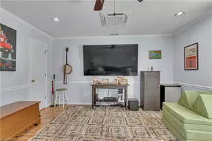 1322 Sherwood Dr, Reidsville, NC 27320 - Photo 9