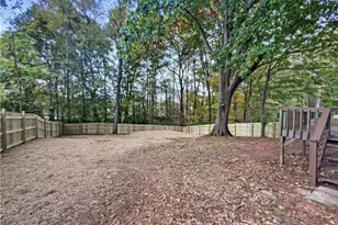 1806 Glenside Dr, Greensboro, NC 27405 - Photo 19