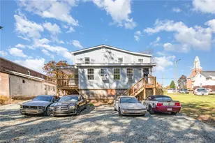 215 N Logan St, Burlington, NC 27217 - Photo 5