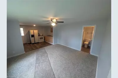 215 N Logan Street, Burlington, NC 27217 - Photo 23