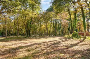 215 N Logan St, Burlington, NC 27217 - Photo 9