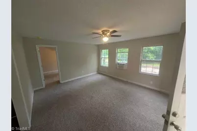 215 N Logan Street, Burlington, NC 27217 - Photo 31