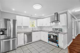 1426 Thurmond St, Winston-Salem, NC 27105 - Photo 13