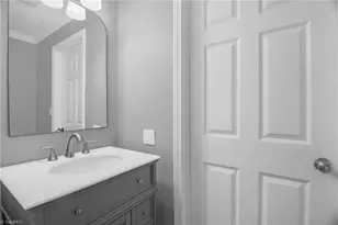 1426 Thurmond St, Winston-Salem, NC 27105 - Photo 31