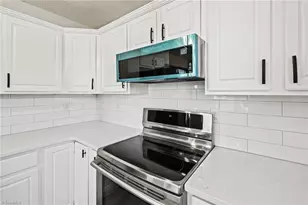 1025 Somerset Crossing Ln, Kernersville, NC 27284 - Photo 13