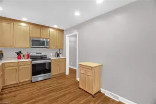 521 Dogwood Cir, High Point, NC 27260 - Photo 15