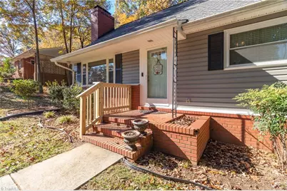 521 Dogwood Circle, High Point, NC 27260 - Photo 5
