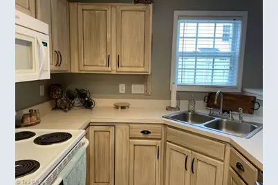 4107 McConnell Drive, Kernersville, NC 27284 - Photo 11