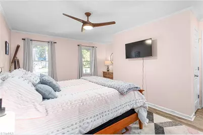 3232 Hiddenwood Lane, Burlington, NC 27215 - Photo 11