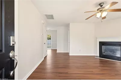 4427 Parkcrest Circle, Kernersville, NC 27284 - Photo 9