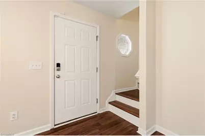 4427 Parkcrest Circle, Kernersville, NC 27284 - Photo 7