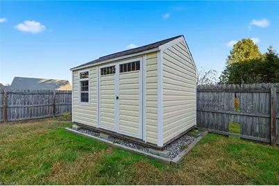 4427 Parkcrest Circle, Kernersville, NC 27284 - Photo 39