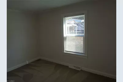 125 Brevard Street, Winston-Salem, NC 27101 - Photo 15