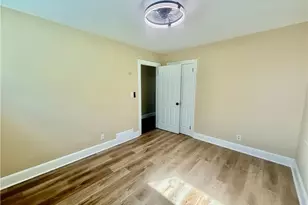 5010 N Cherry St, Winston-Salem, NC 27101 - Photo 17