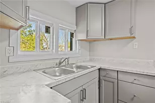 124 Rocky Ln, Mount Airy, NC 27030 - Photo 9