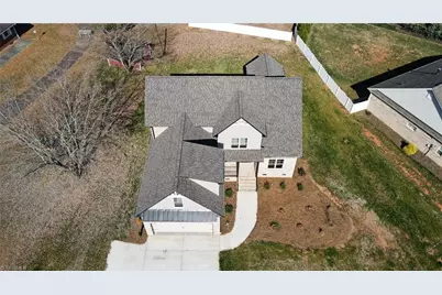 109 Glen Brooke Lane, King, NC 27021 - Photo 3