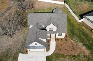 109 Glen Brooke Ln, King, NC 27021 - Photo 3