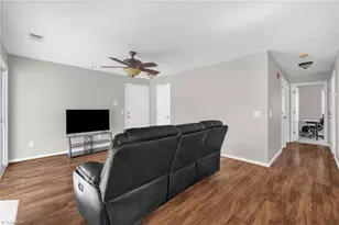 2201 Lambeth Farm Ln, Kernersville, NC 27284 - Photo 7