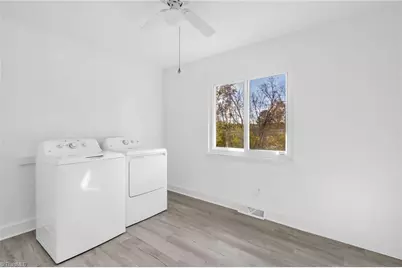 702 Hampton Street, Eden, NC 27288 - Photo 21