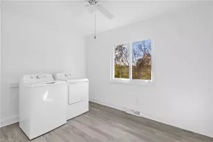 702 Hampton St, Eden, NC 27288 - Photo 21