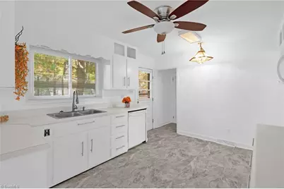 702 Hampton Street, Eden, NC 27288 - Photo 11