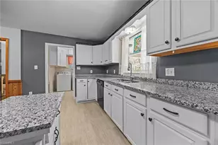 590 Walker Blvd, Thomasville, NC 27360 - Photo 13