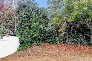 4123 Bluestem Dr, Greensboro, NC 27405 - Photo 15