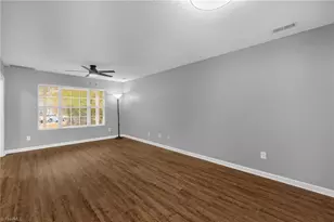 135 Pineywood St, Thomasville, NC 27360 - Photo 9