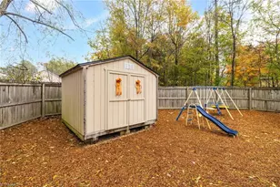 135 Pineywood St, Thomasville, NC 27360 - Photo 27