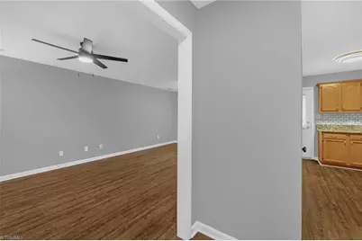 135 Pineywood Street, Thomasville, NC 27360 - Photo 5