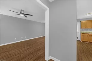 135 Pineywood St, Thomasville, NC 27360 - Photo 5