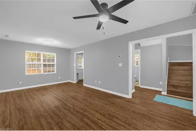 135 Pineywood Street, Thomasville, NC 27360 - Photo 7