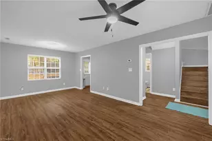 135 Pineywood St, Thomasville, NC 27360 - Photo 7