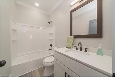 911 Franklin Street, Thomasville, NC 27360 - Photo 15