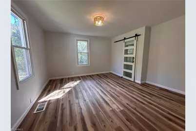 710 Hodges Street, Eden, NC 27288 - Photo 5