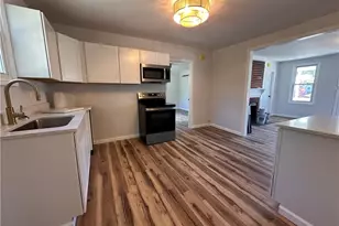 710 Hodges St, Eden, NC 27288 - Photo 9