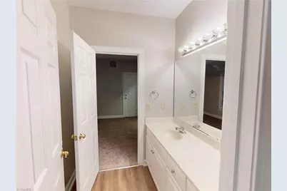 914 Flicker Lane, High Point, NC 27262 - Photo 23