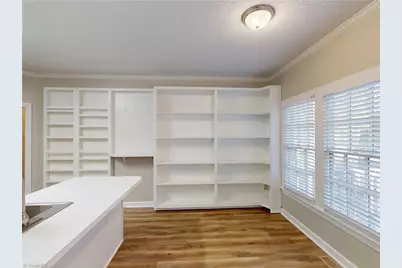 914 Flicker Lane, High Point, NC 27262 - Photo 9