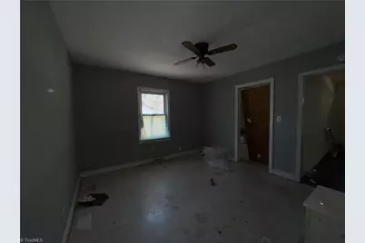 2507 Lexington Avenue, High Point, NC 27262 - Photo 9