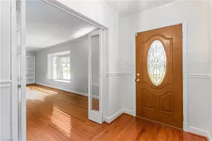 411 Shadowbrook Dr, Burlington, NC 27215 - Photo 7