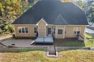 3925 Philpark Dr, Winston-Salem, NC 27106 - Photo 1