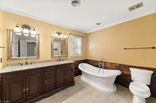 4104 Williams Dairy Rd, Greensboro, NC 27406 - Photo 25