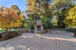 4104 Williams Dairy Rd, Greensboro, NC 27406 - Photo 5