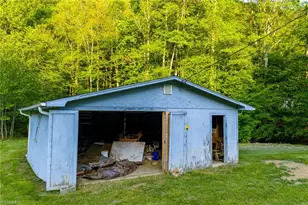 4690 3 Top Rd, Creston, NC 28615 - Photo 45