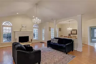 328 Hambrick Ct, Winston-Salem, NC 27106 - Photo 5