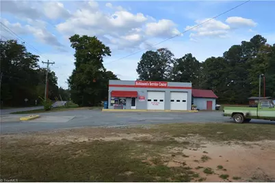 4001 Hicone Road, Greensboro, NC 27405 - Photo 3