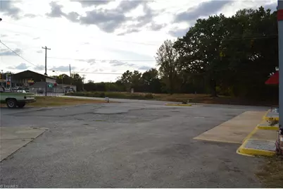 4001 Hicone Road, Greensboro, NC 27405 - Photo 17