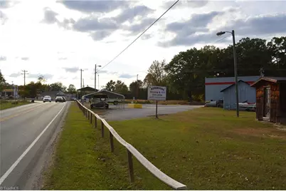 4001 Hicone Road, Greensboro, NC 27405 - Photo 7