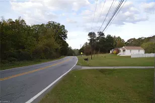 4001 Hicone Rd, Greensboro, NC 27405 - Photo 13